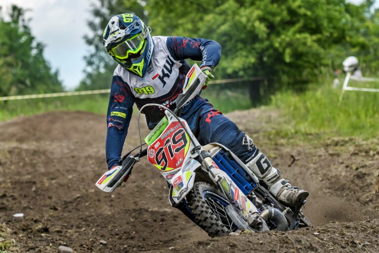 Motocross - zawody w Mrągowie