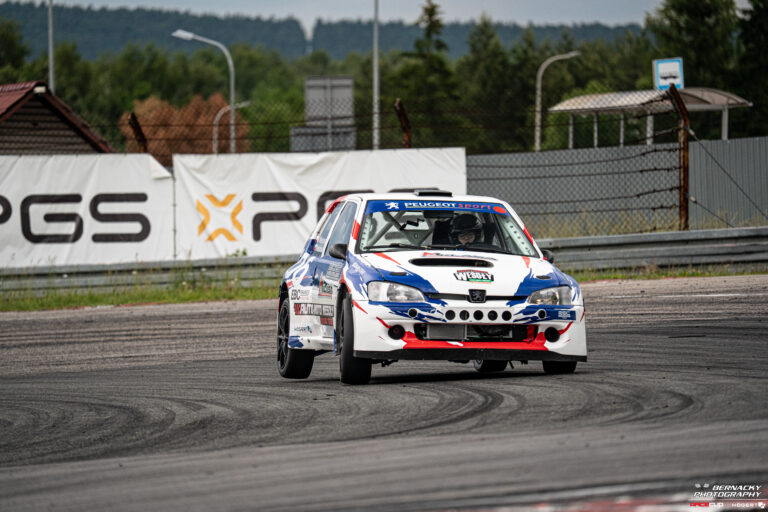 Racing team Auto Moto Wesoły - rajd samochodowy