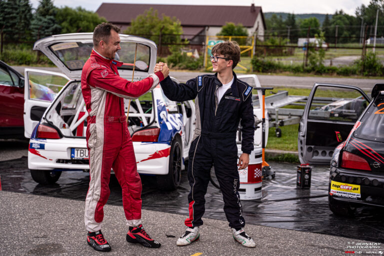 Racing team Auto Moto Wesoły - rajd samochodowy
